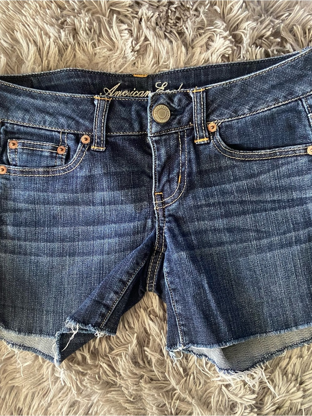 American Eagle Outfitters Denim Dark Wash Frayed Hem Cutoff Shorts Size 0